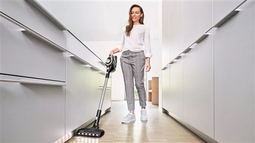 Aspirador Vertical Bosch BCS8224WA – MediaMarkt