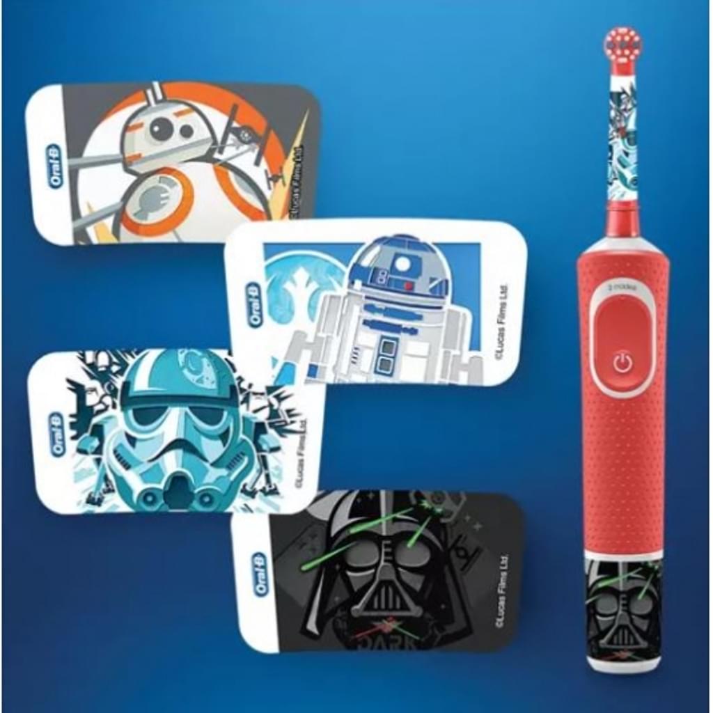 Escova de Dentes Elétrica Oral-B Kids Star Wars + Estojo 1 unidade